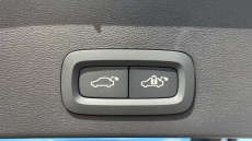 Volvo EX40 185kW Ext Range Plus Black Editon 82kWh 5dr Auto Electric Estate